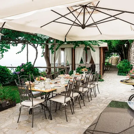 圣卡斯马别墅 *